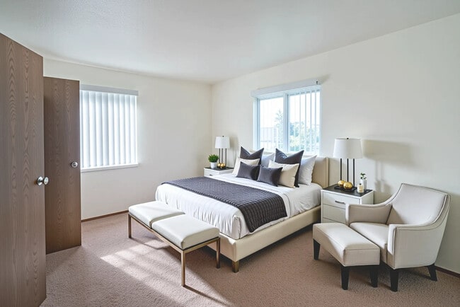 Photo - Geary Estates Apartments