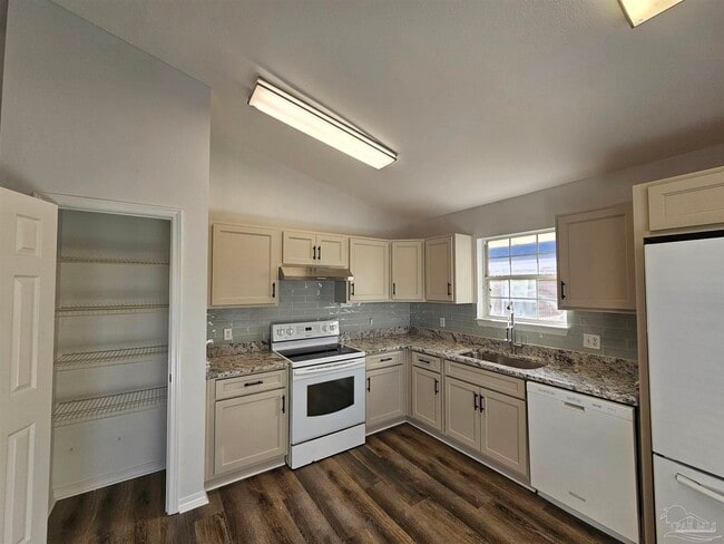 Photo - 28 Easton St Casa