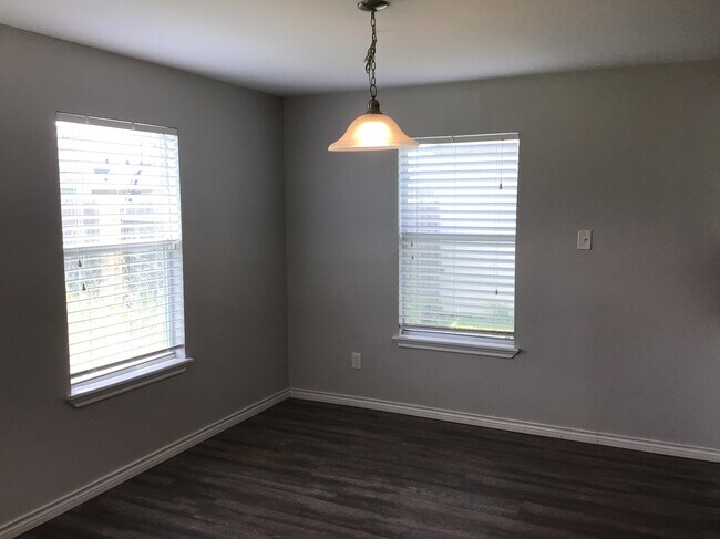 Photo - 13318 Ambrosa Dr