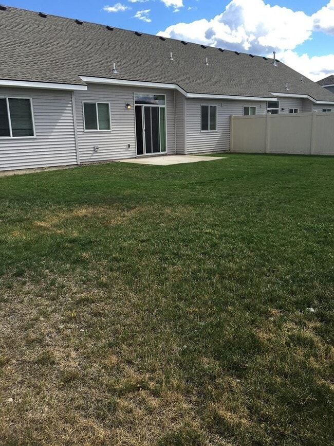 Photo - RANCH STYLE DUPLEX (P#107)