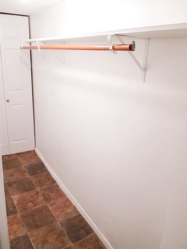 Photo - 2147 N St NW Unidad B (lower)