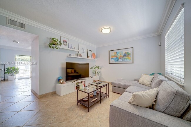 Photo - 5555 Ludlam Rd