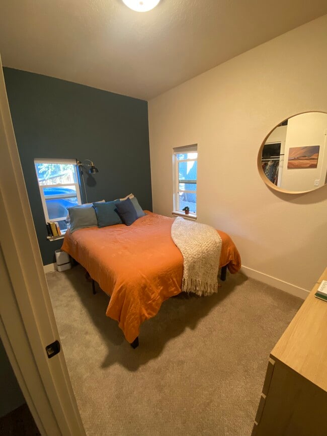 Photo - 103 Sunset St