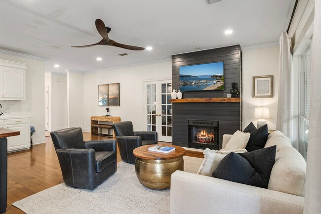 Photo - 27 Classic Woods Dr