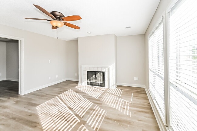Photo - 7170 Fox Creek Dr