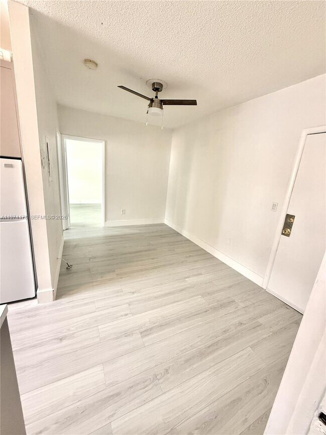 Photo - 1043 NW 2nd St Unit 16