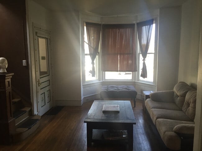 173 W 5th St