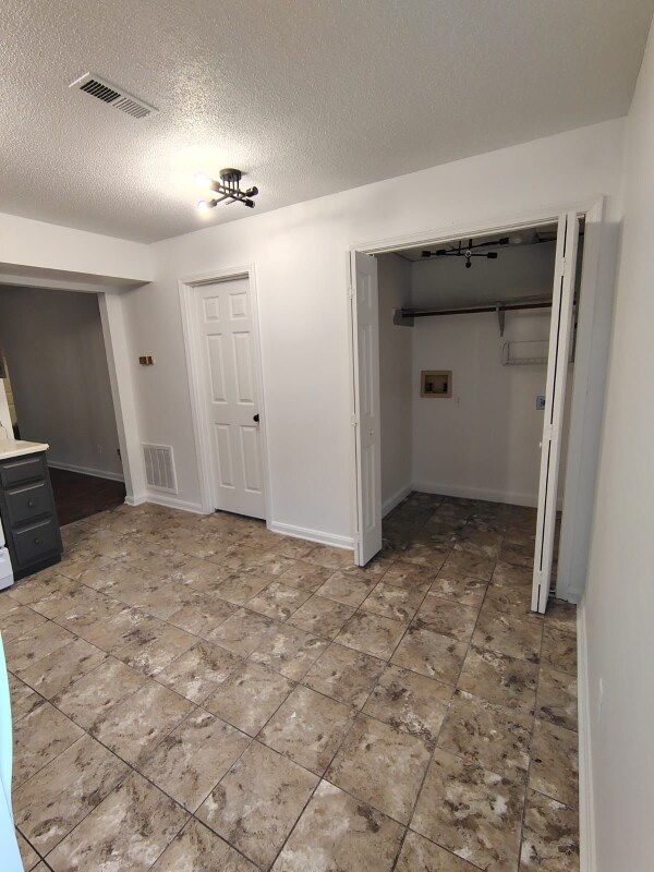 Photo - 704 S 2nd St Unidad 3