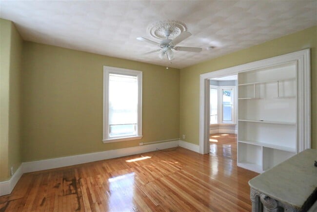 Photo - 58 Vinal Ave Unit 2F