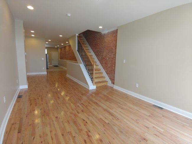 Photo - 400 E 23rd St Townhome