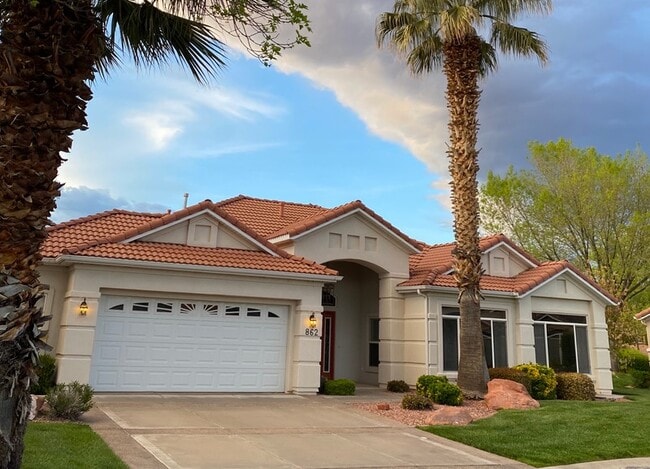 Building Photo - 862 Owls Way