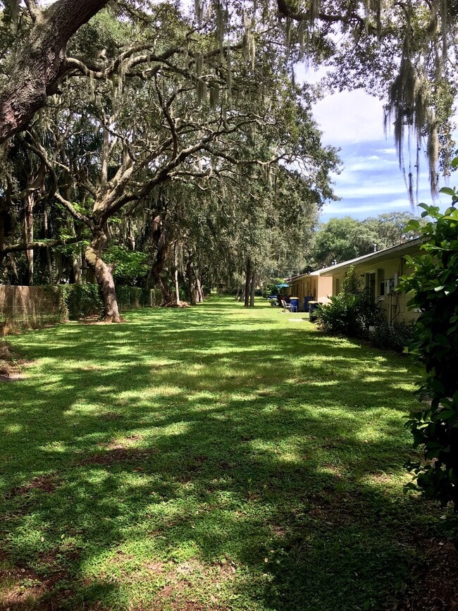 436 Village Ct Unit 436