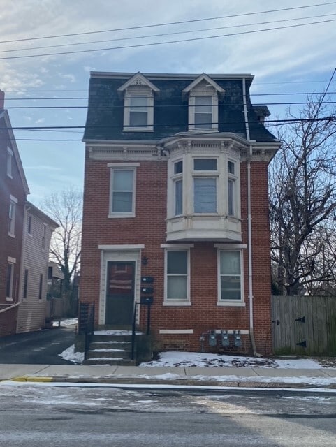 Building Photo - 822 E Prospect St Unit 1