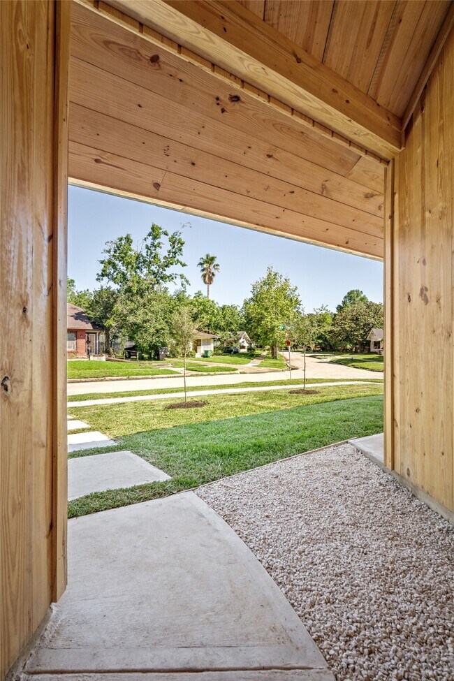 Photo - 4429 Woodside St