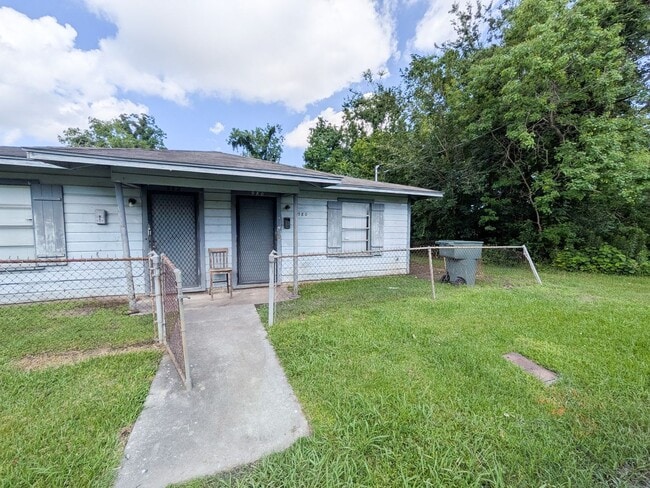 Building Photo - 980-982 Oakland Street Unit 980 Oakland St-RTS 06/09/26