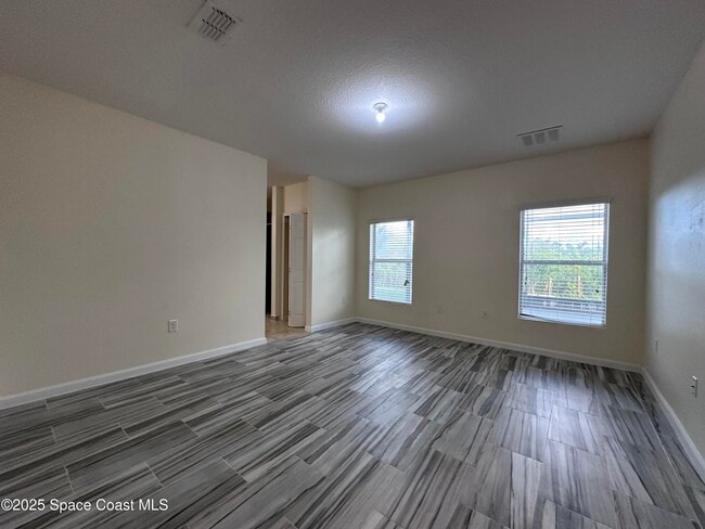 Photo - 1526 Litchfield Dr
