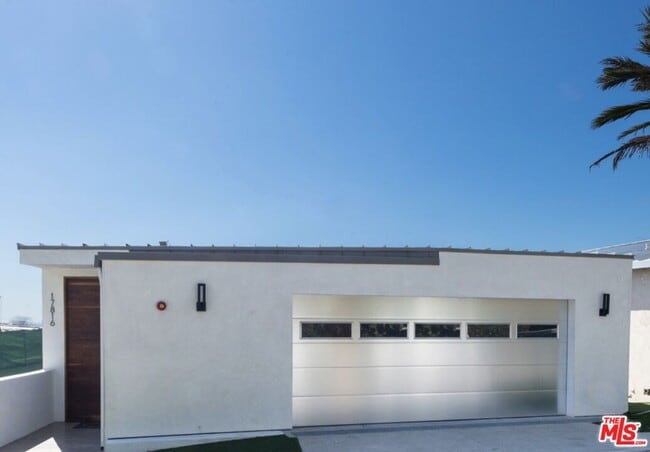 Photo - 17816 Porto Marina Way