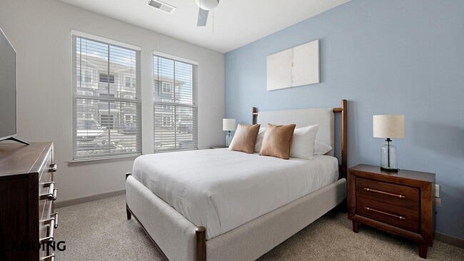 Photo - 3237 Memorial Blvd Unit 7105