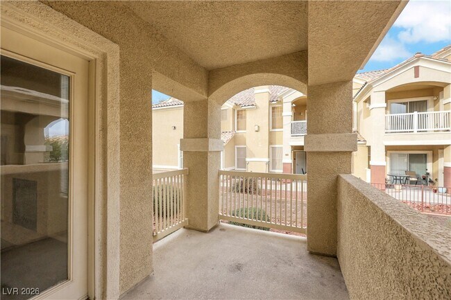 Photo - 5855 Valley Dr