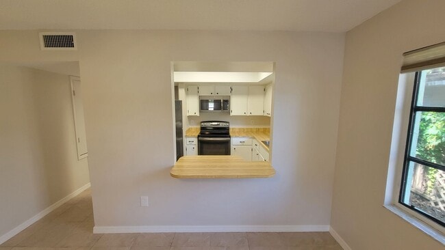 Photo - 1 Bedroom, 1 Bathroom in Seminole