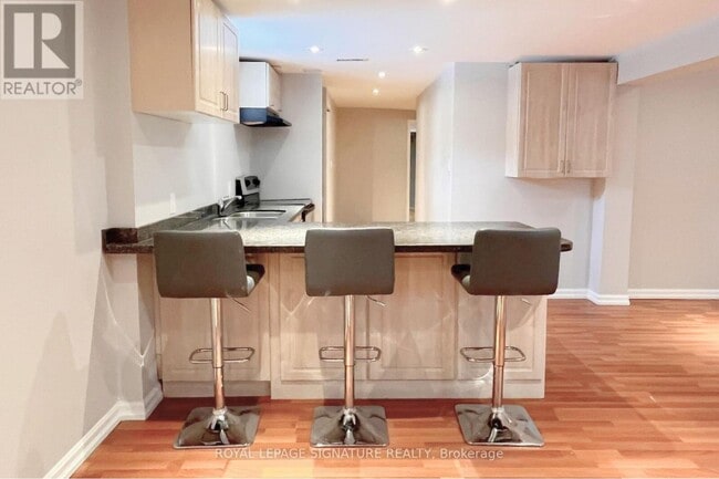 Photo - 53 Guery Crescent