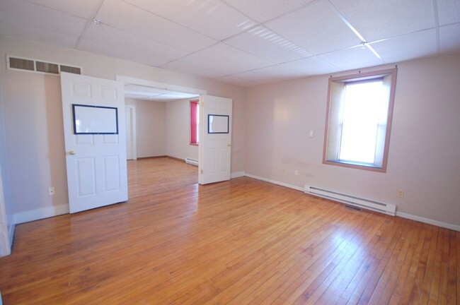 Photo - 224-224.5 State Bldg Commercial and Reside... Apartment Unit 224.5