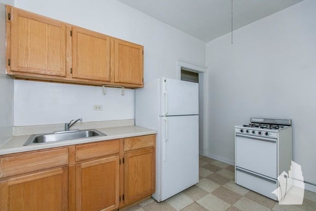 Photo - 721.5 W Barry Ave Unit B2