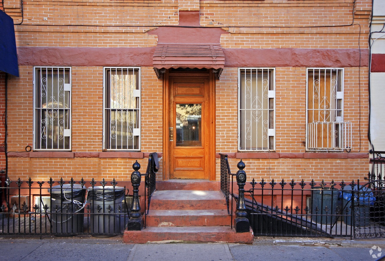 Photo - 246 Stanhope St