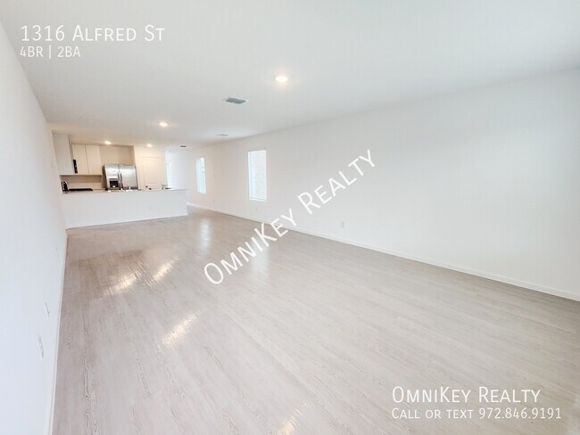 Photo - 1544 Elliott Rd