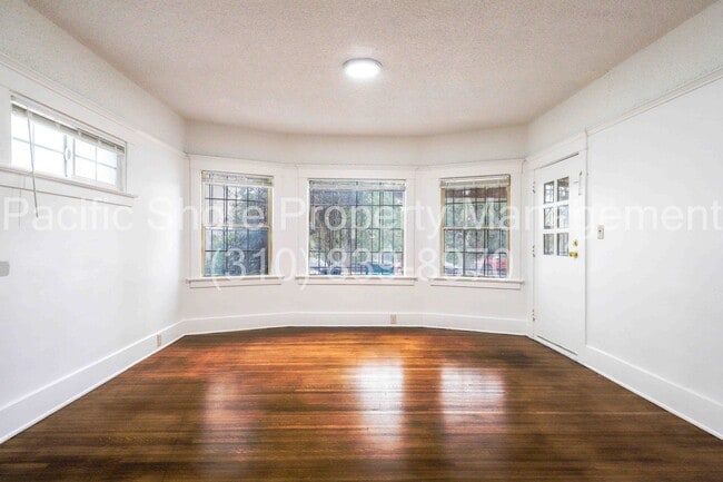 Photo - 2737 W 15th St Unidad 2737