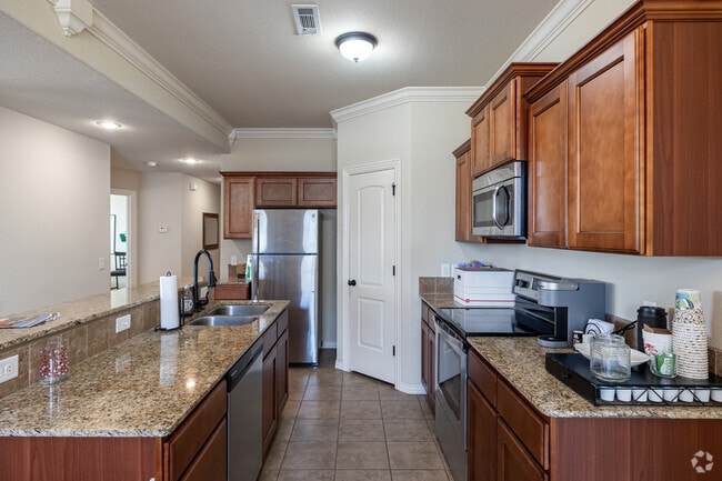 4BR, 3BA - 1,974 SF - Kitchen