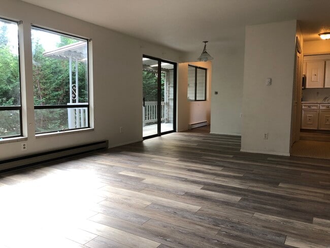 Photo - 1471 Rainier Court