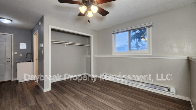Photo - 717 30th St N