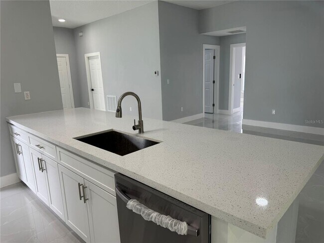 Photo - 12 Reynolds Pl