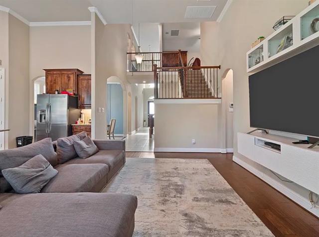 Photo - 800 Gray Hawk Ln House