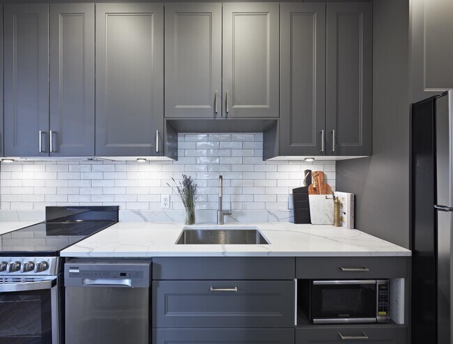 Building Photo - 331 Catherine St