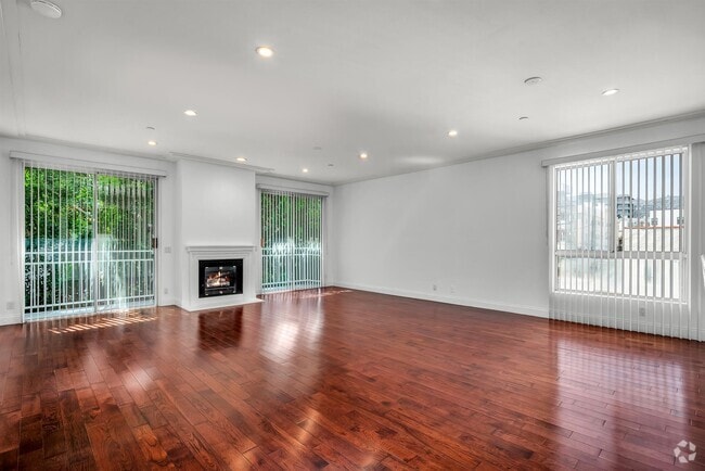 Building Photo - 117 S Clark Dr Rental