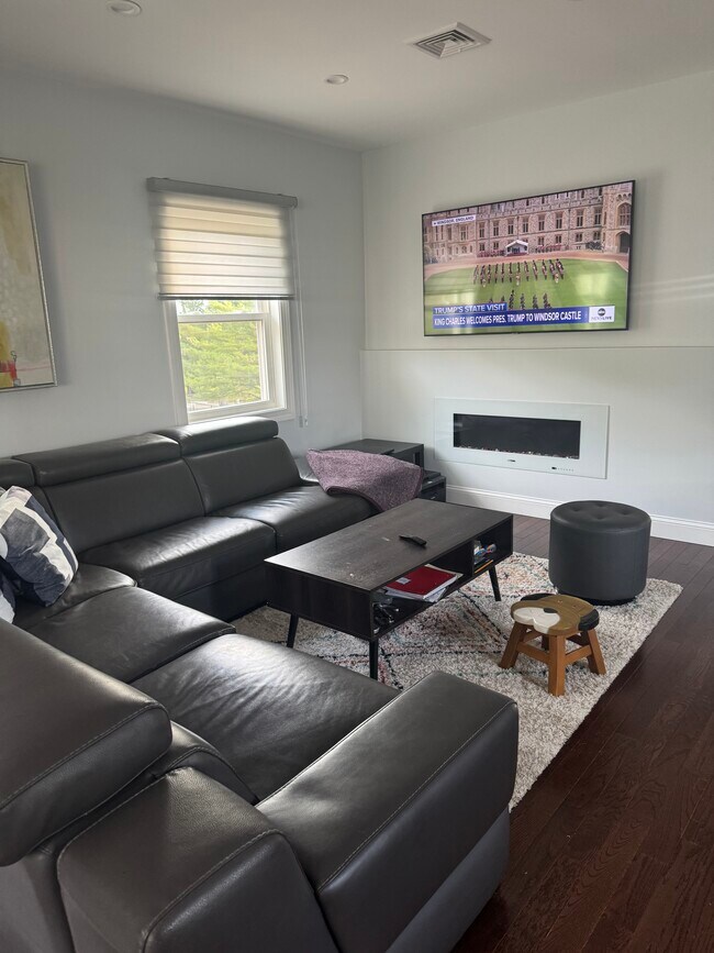 Photo - 255 Fairview Ave Unit 255