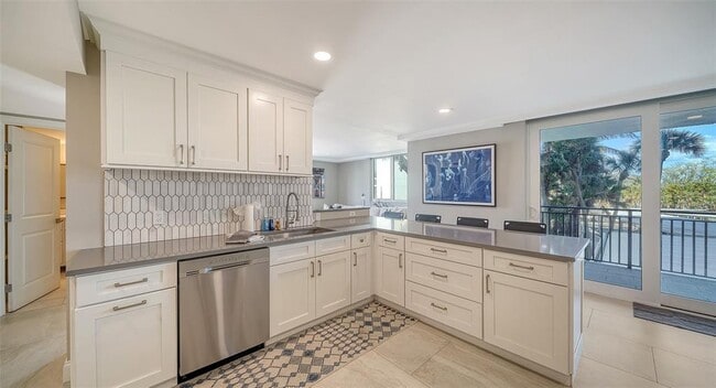 Photo - 4822 Ocean Blvd Unit 2F