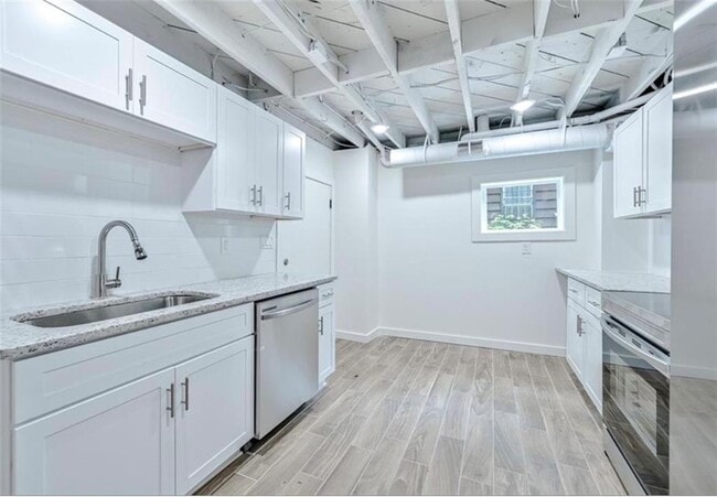 Photo - 2218 Belvedere Ave SW