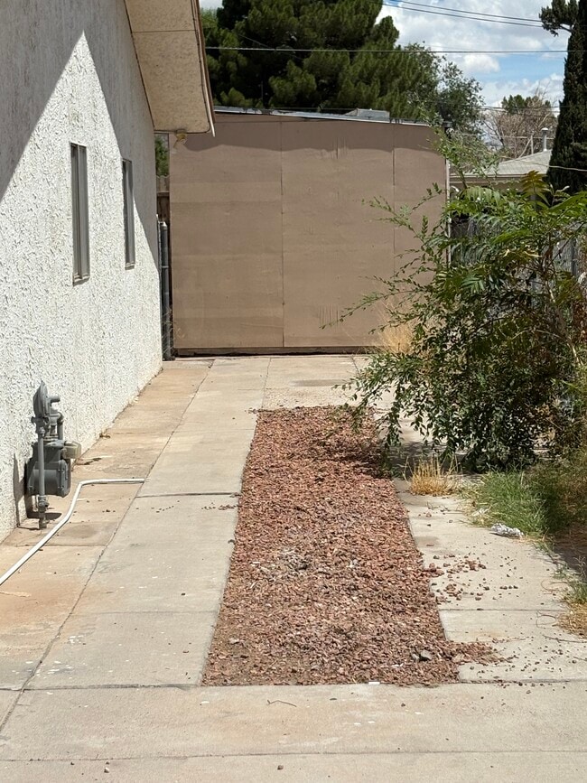 Photo - 122 Rio Rd