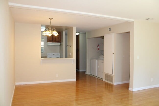 Photo - 507 Chabre Ct