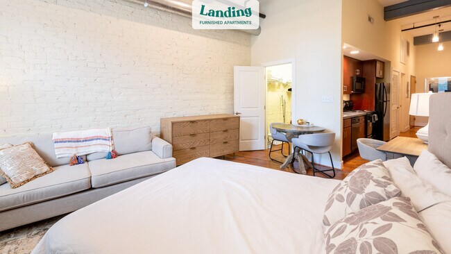 Photo - 250 E Bank St Unit 207.245015