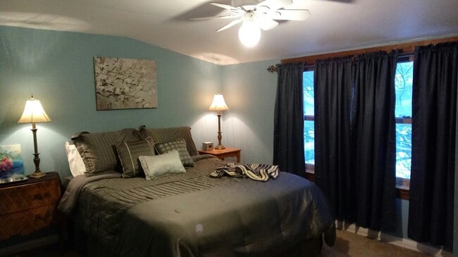 Photo - 8312 Lake Ave