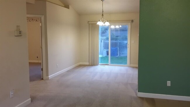 Photo - Boise, 3Bd/2Bth/2Car, 1332 Sqft,