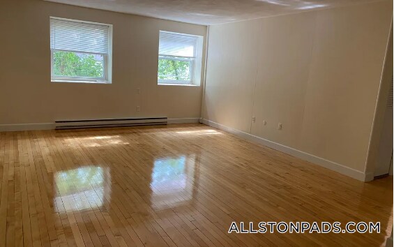 Photo - 20 Armington St Unidad 12