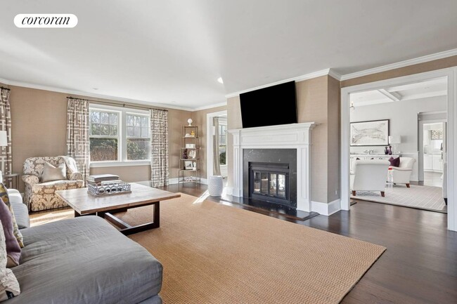 Photo - 3368 Noyack Rd