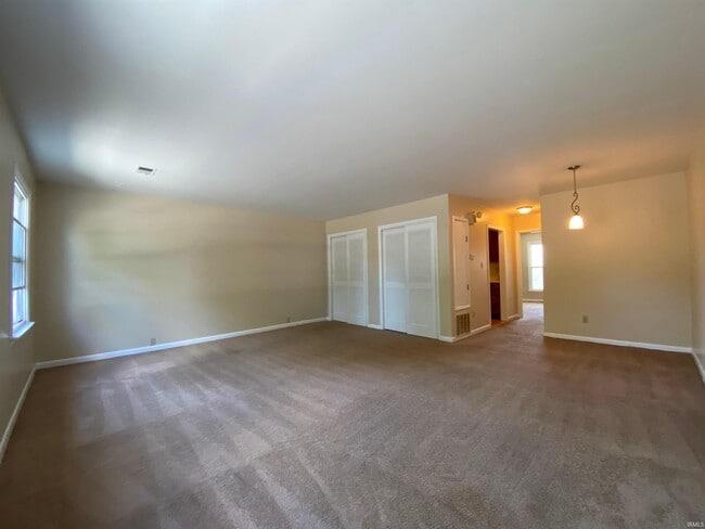 Photo - 225 E Winslow Rd