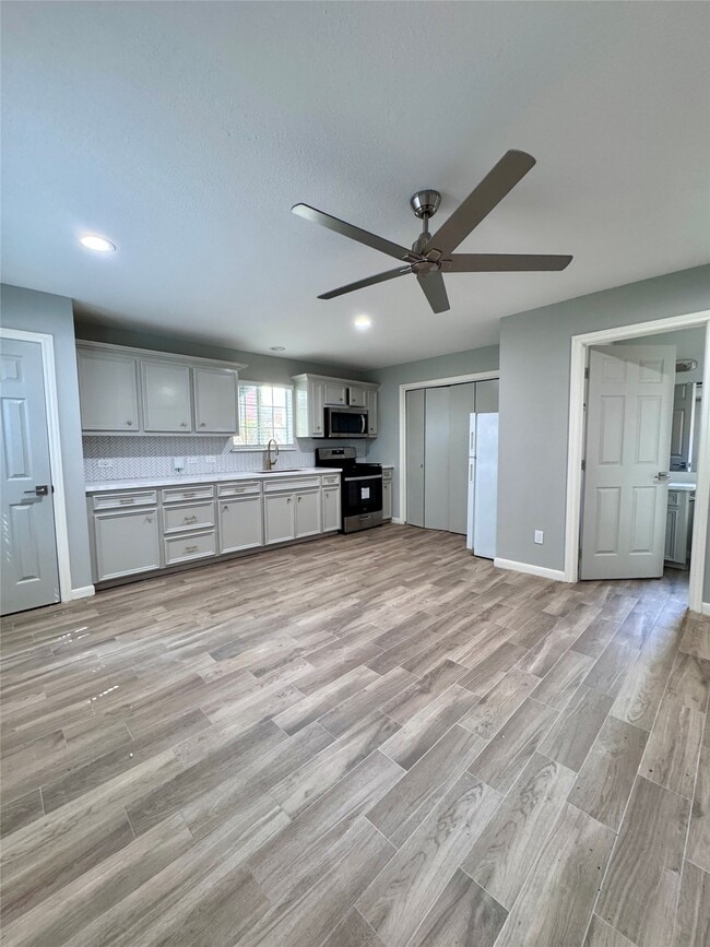 Photo - 1514 Park St