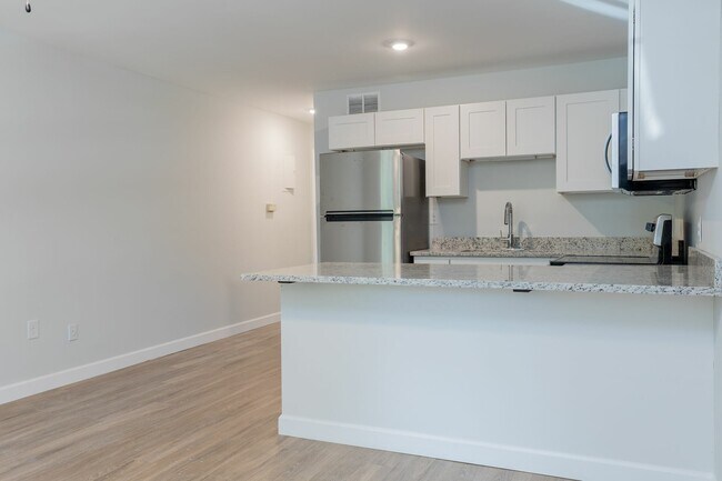 Photo - Prospect on the Avenue